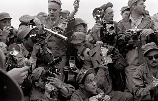 fotografi e cameramen durante la guerra di corea