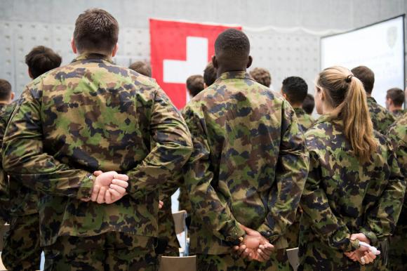 Pericolo reclutamento di jihadisti e estremisti di destra nell esercito svizzero. Il pericolo è più che reale