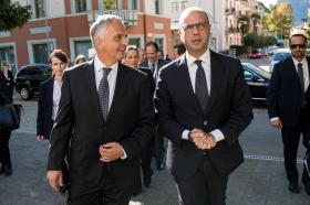 I ministri dell esteri Burkhalter e Alfano si sono incontrati a Lugano anche per discutere dell accordo sui frontalieri