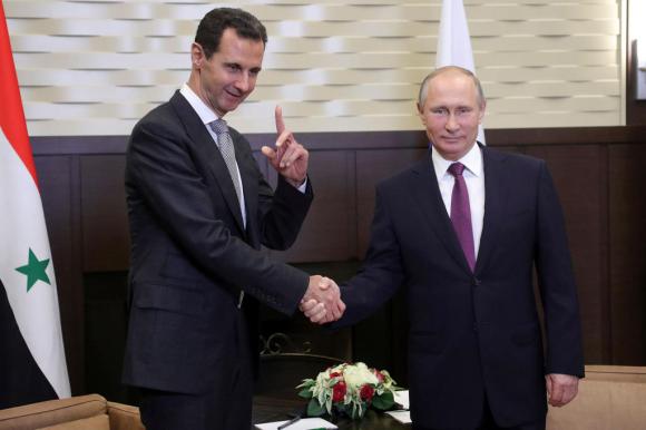 Incontro a sorpresa ieri a Sochi tra Putin e il suo omologo siriana Assad.
