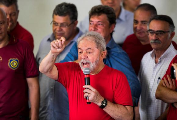 Processo d appello per Lula da Silva: se condannato non potrà correre per le elezioni alla presidenza del Brasile.