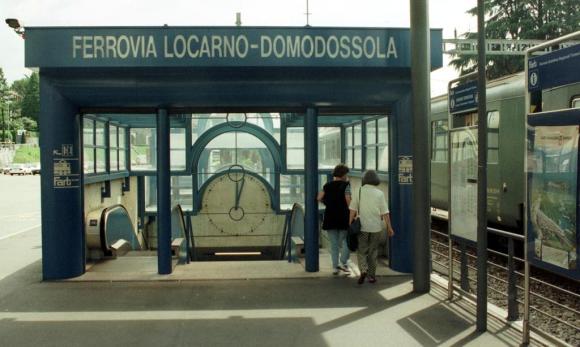 L entrata della stazione ferroviaria del treno Locarno-Domodossola a Locarno