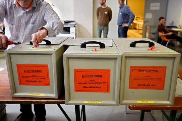 Le urne delle elezioni legislative cantonali