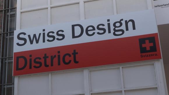 L insegna all entrata dello Swiss design district, una dell