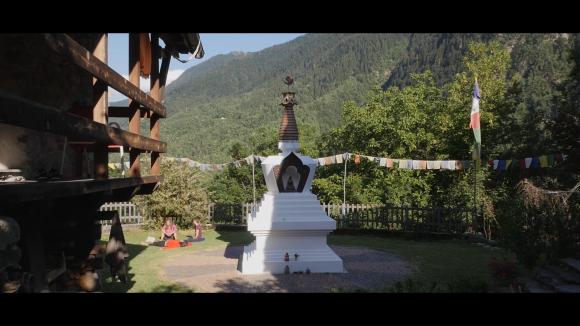 Un villaggio buddista a ridosso della frontiera italo-svizzera