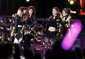 Le Girls Generation durante un concerto