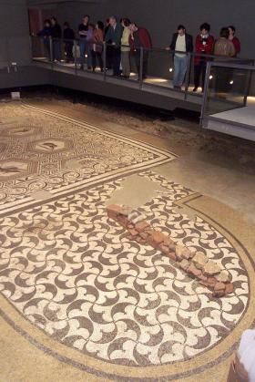 mosaico su un pavimento