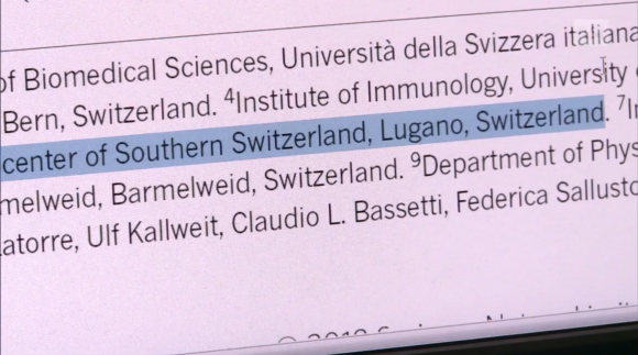 Dettaglio di un piè di pagina di una rivista scientifica, che mostra i nomi degli Istituti svizzeri che hanno fatto la scoperta