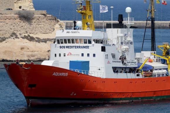 La nave in un immagine d archivio nel porto di Valletta a Malta