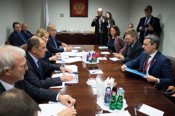 Cassis e Lavrov uno di fronte all altro durante la discussione tenutasi a New York