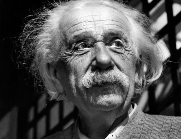 Un immagine di Einstein del 1954