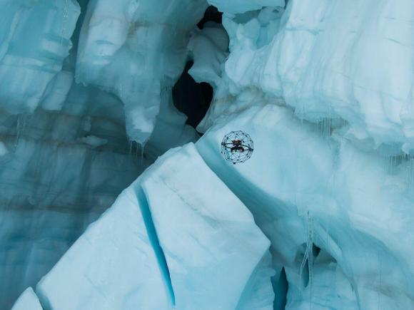 Drone Flyability in un ghiacciao