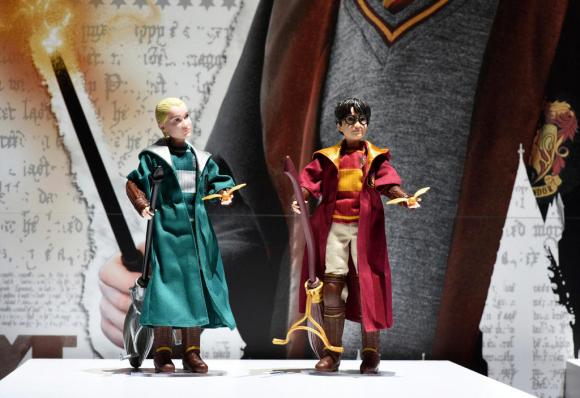 Le miniature di Harry Potter e Draco Malfoy pronti a giocare a Quidditch