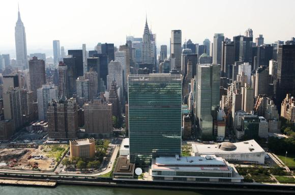 Il palazzo di vetro dell Onu a New York visto dall alto.