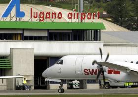 Foto d archivio con un velivolo di Swiss all aeroporto di Lugano-Agno.