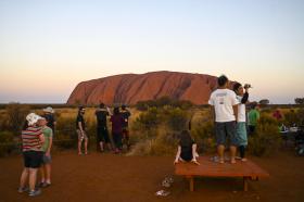 Il monte Uluru al tramonto.