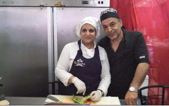 I coniugi Makawi che a Torino hanno aperto un ristorante siriano.