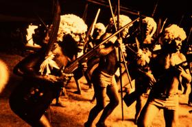 Danse rituelle des chasseurs Yanomami