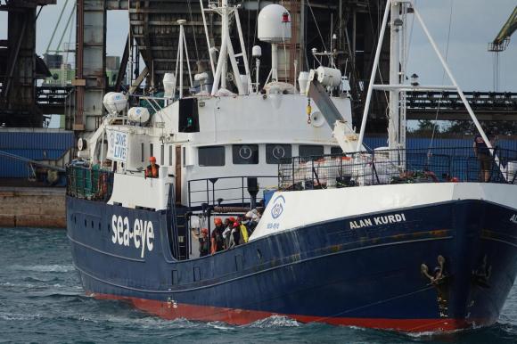 La nave Alan Kurdi della Ong tedesca Sea-eye