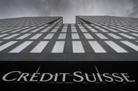facciata di una filiale credit suisse
