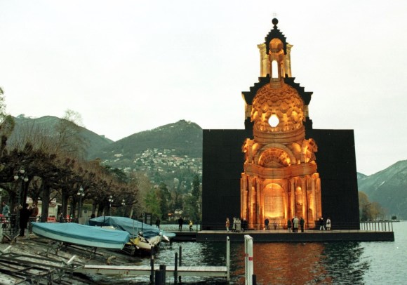 un modello della chiesa di San Carlino alle Quattro Fontane sulle rive del lago di Lugano.
