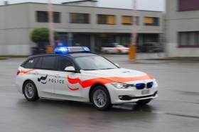 Immagine di una autopattuglia della polizia del canton Friburgo.