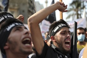 Proteste di militanti islamici radicali in Francia