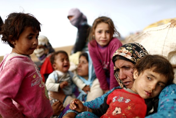 femmes et enfants syriens réfugiés en Turquie