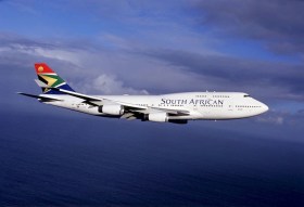Un aereo in volo della South African Airways