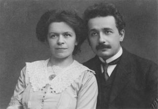 Mileva Maric con il marito Albert Einstein.