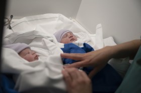 due neonati appena nati