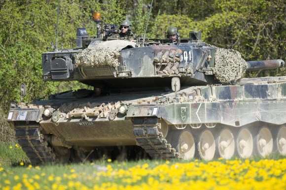 Un Leopard 2 dell esercito svizzero.