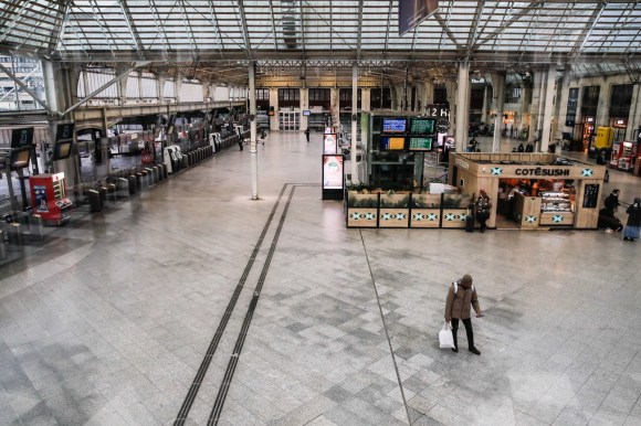 La Gare de Lyon insolitamente vuota.
