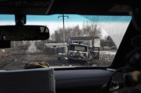 attraverso il finestrino di un auto in Ucraina