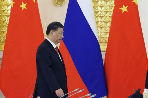 Xi Jinping quando era in visita in Russia.