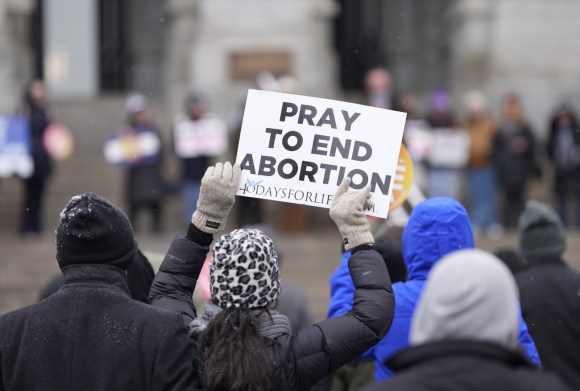 cartello pray to end abortion