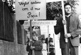 Foto d epoca, manifestazione di immigrati italiani in Svizzera.