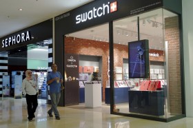 Un negozio di Swatch nel centro commerciale malese di Putrajaya.