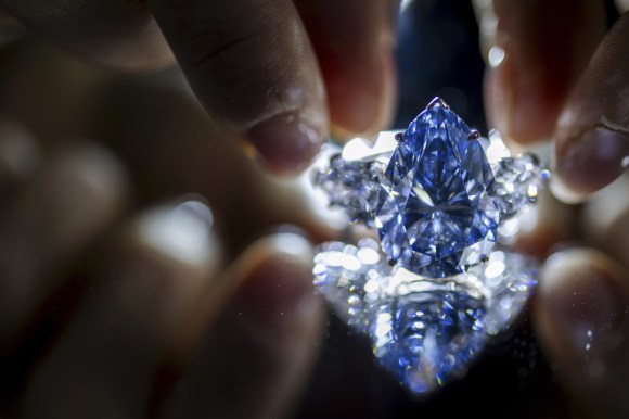 Il diamante Bleu Royal.